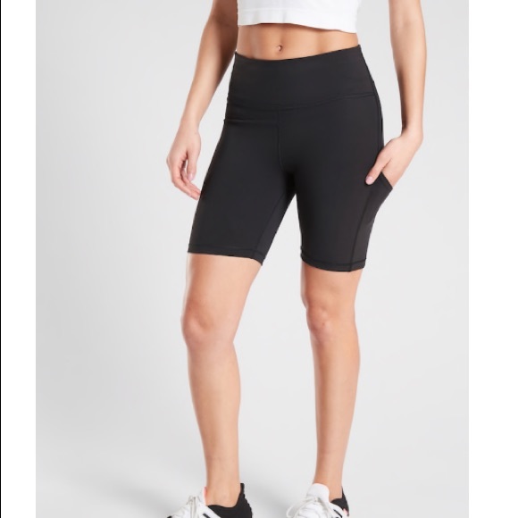Athleta Pants - NEW Athleta Bike Shorts 7” Ultimate Stash Pocket